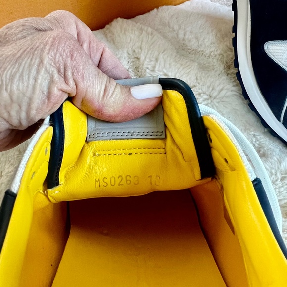 Men’s Louis Vuitton sneakers size 10 brand new never worn - Picture 9 of 15